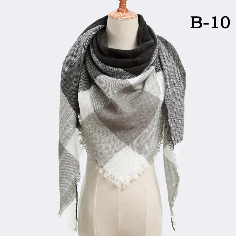 Chic Geometric Elegance: Women's Triangle Scarf