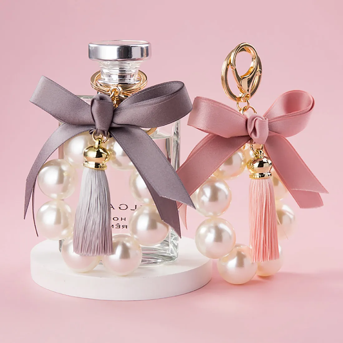 Chic Pearl Tassel Ribbon Keychain